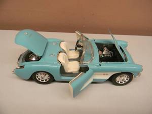 BURAGO 118 SCALE DIECAST 1957 CHEVROLET CORVETTE - NICE - VERY COOL PIECE - SEE PICTURES