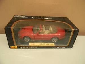 MAISTO SPECIAL EDITION 118 SCALE DIECAST 1998 JAGUAR XKR - IN BOX - NICE - COOL PIECE - SEE PICTURES