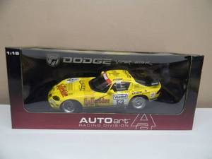 AUTO ART RACING DIVISION 118 SCALE DIECAST DODGE VIPER GTS R - NEW IN BOX - CRAZY AWESOME PIECE - SEE PICTURES