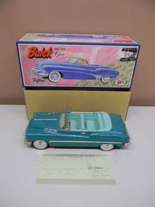 FIFTIES LEADWORKS JAPAN FRICTION CAR -  TYPE 1950 BUICK - NEW IN BOX WITH TITLE - GREAT PIECE - APPROX 11 - SEE PICTURES