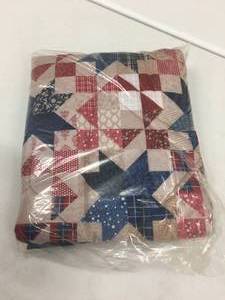 lot 92 image: Brand New Americana Themed 60x48 Quilted Throw