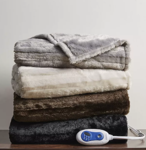 lot 49 image: Brand New Premier Comfort Faux Fur Electric Heated Throw