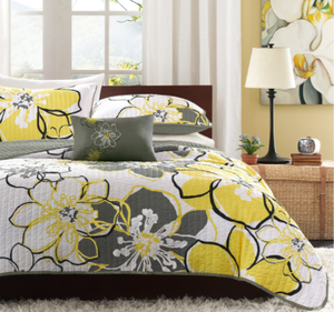 lot 65 image: Brand New Mi Zone Allison 4-Pc. FullQueen Comforter Set