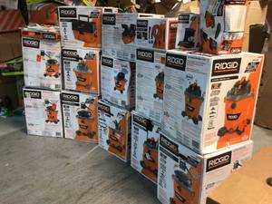 Lot of Ridgid Shop Vacs and Items See Pictures