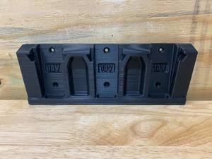 lot 65 image: 18v Battery Holder