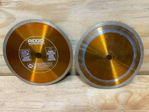 lot 18 image: RIDGID Lot of 2-  7 in. Glass Tile Blades