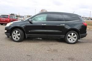 2009 Chevrolet Traverse LTZ - AWD - LOADED