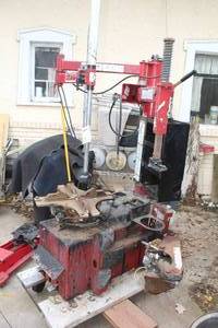 lot 265 image: Coats Tire Change Machine