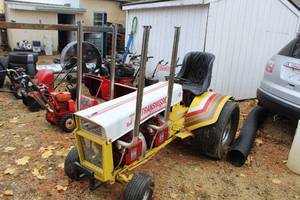 lot 213 image: Drag Tractor with Briggs & Stratton Twin 18hp 694cc
