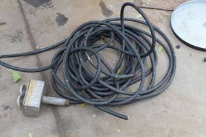 lot 227 image: Heavy Duty Power Cord 2-Gang