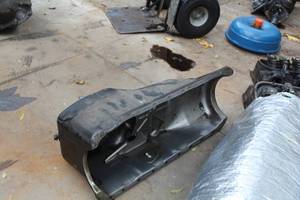 lot 230 image: 1985 Chevrolet 454cid Oil Pan