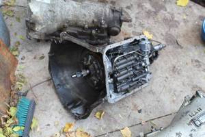 lot 236 image: GM 700 R4 Transmission Core 2WD