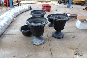 lot 246 image: Lot of (5) Plastic Flower Pots and Urns