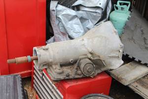 lot 248 image: 700 R4 Transmission Core 2WD
