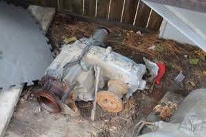 lot 250 image: Chevrolet 308 Transfer Case