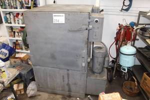 lot 254 image: Hayden Transmission Cooker