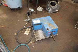 lot 255 image: Cosmo G-3000 Unit Whitewall Tire Grinder