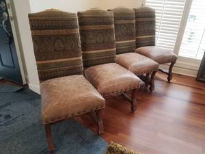 Stunning Upholstered Dining Chair Set