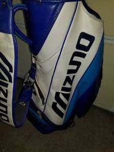Mizuno Leather Golf Bag with Right Handed Clubs
