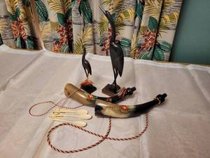 lot 96 image: Collection of Carved Horn Decor
