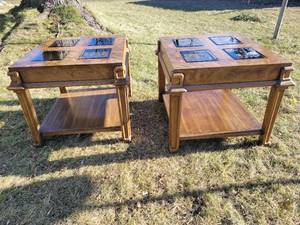 lot 5 image: MCM Glass Pane Side Tables