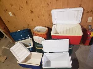lot 127 image: Winter Tailgate Cooler Bundle