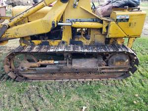 John Deere 1010 Crawler Loader