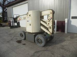 Terex Articulating Boom Lift TA30N