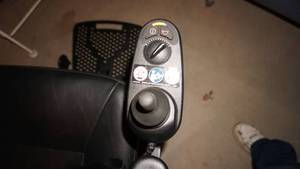 Jazzy Elite ES Portable Red With Black Seat Wheel Chair--JD406714169C30   Battery