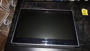 Toshiba 22 LCD  TVDVD Combination.   Model No. 22LV610U   No Power Cord