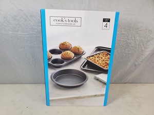 New Cooks Tools Carbon Steel 4 Piece Bakeware Set