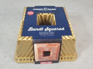 New Nordic Ware Heavy Cast Aluminum Bundt Squared Pan