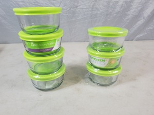 14 Pieces of Kitchen Classics Glass Food Storage with Lids