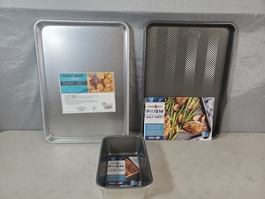 3 New Nordic Ware Pans