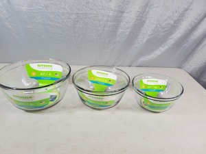 3 New Kitchen Classics Glass Mix and Measure Bowls