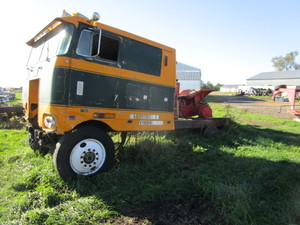 Peterbilt Cabover wExtra Frame, Rear Ends & Radiator