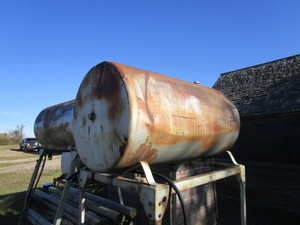 300 gal Fuel Tank & Stand