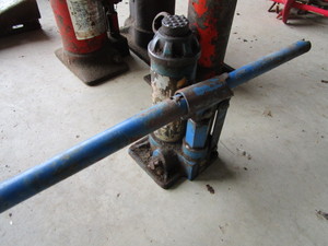 Hydraulic Jacks
