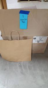 lot 29 image: 16X16X12 70# NATURAL GIFT BAGS