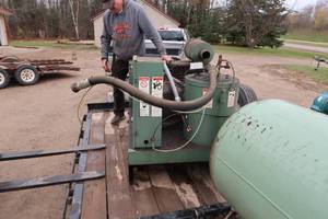 lot 38 image: BALDOR INDUSTRIAL MOTOR