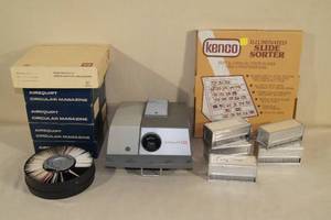 lot 49 image: Vintage Airequipt Slide Projector with Slides