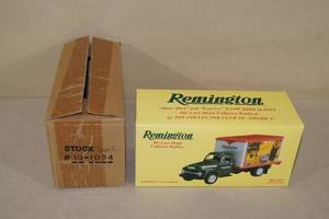 lot 55 image: Remington Game Bird Series Die Cast Delivery Truck - Quail