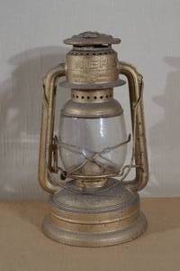 lot 127 image: Nier Curved Glass Railroad Lantern