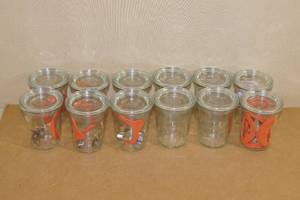 lot 196 image: Weck Small Glass Jars with Lids - 3-14 Tall