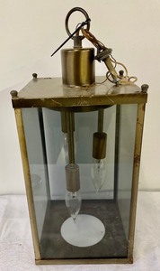 lot 123 image: Vintage Light Fixture
