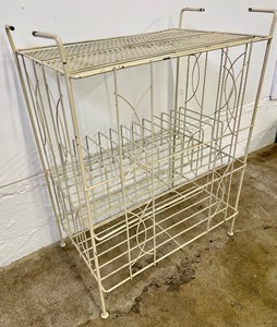 lot 53 image: Vintage Metal Rack
