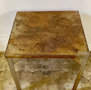 lot 52 image: Small Vintage Metal Table and Chairs