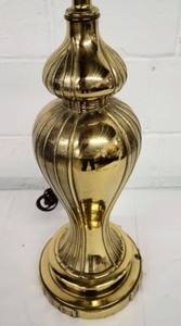 lot 152 image: Brass Table Lamp