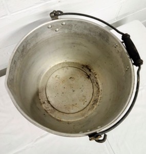 lot 154 image: Vintage Aluminum KettleStock Pot