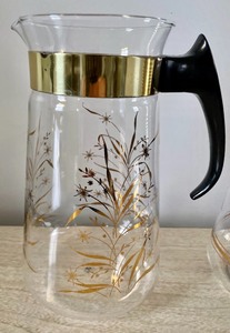 lot 163 image: 3 Vintage Coffee Pots
